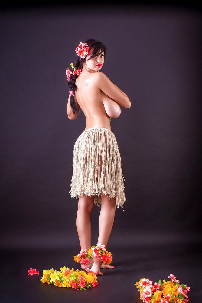 Sha Rizel Hawaiian Hula Girl Then She Strip to Her Underwear